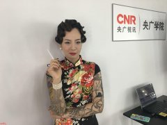 影视化妆师培训——剧组直通包分配</strong>
